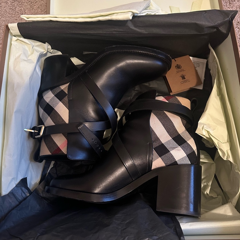 Burberry Black and Tan Ankle Booties with Check Pattern